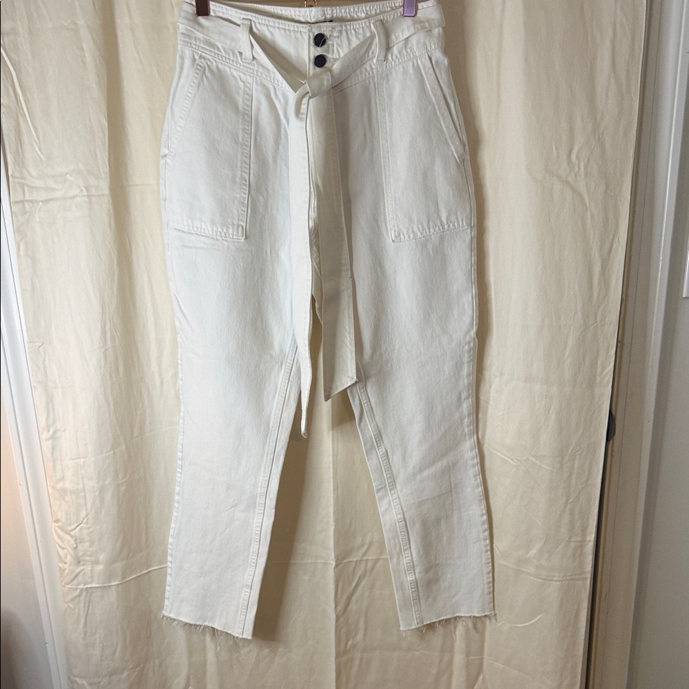 Abercrombie & Fitch White Denim Mom Jeans Label Close-Up